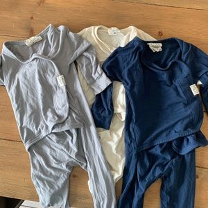 Bonsie set of 3 outfits. White is 0-3 and others are 3-6. Worn a few times 1kid